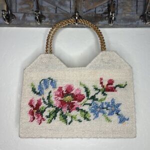 Vintage HI-STRAW ROSE ON WOOL TOTE BAG